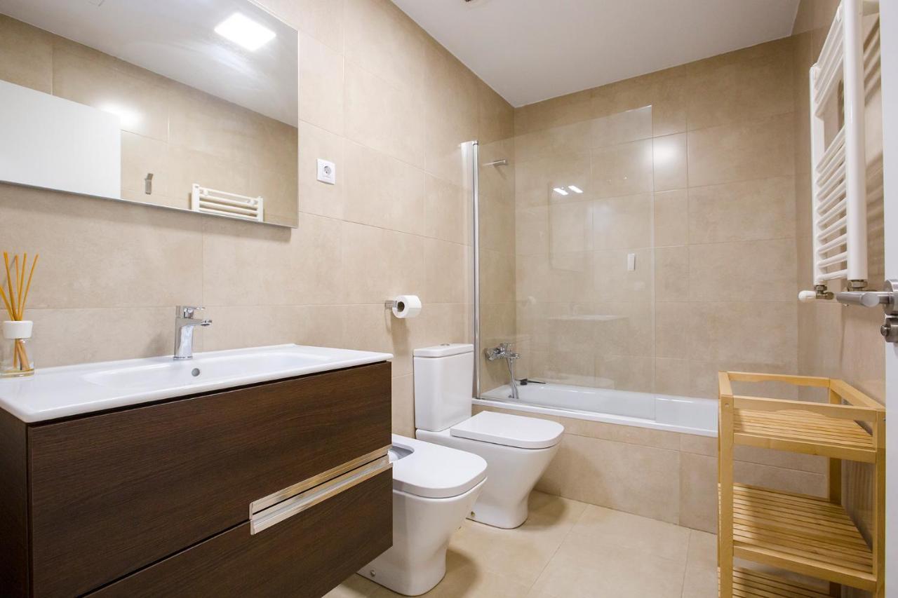 Zalbidea Apartamentos Nuevos Con Garaje Y Wifi ビルバオ エクステリア 写真